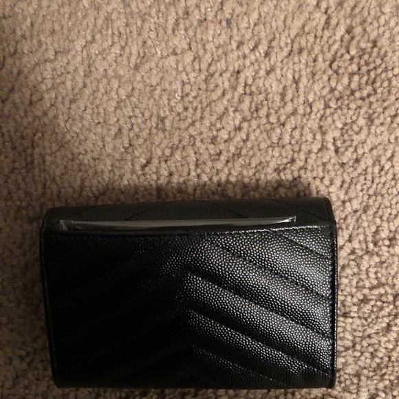 Brand new/ never used saint laurent wallet - Picture 3 of 4